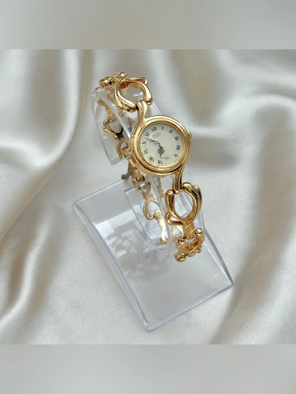 Seiko elegant extremely